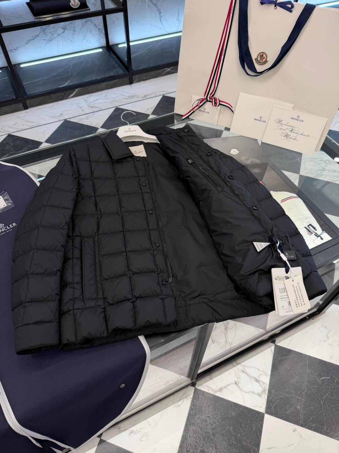 BVG / 몽클레르  셔츠형 다운 자켓