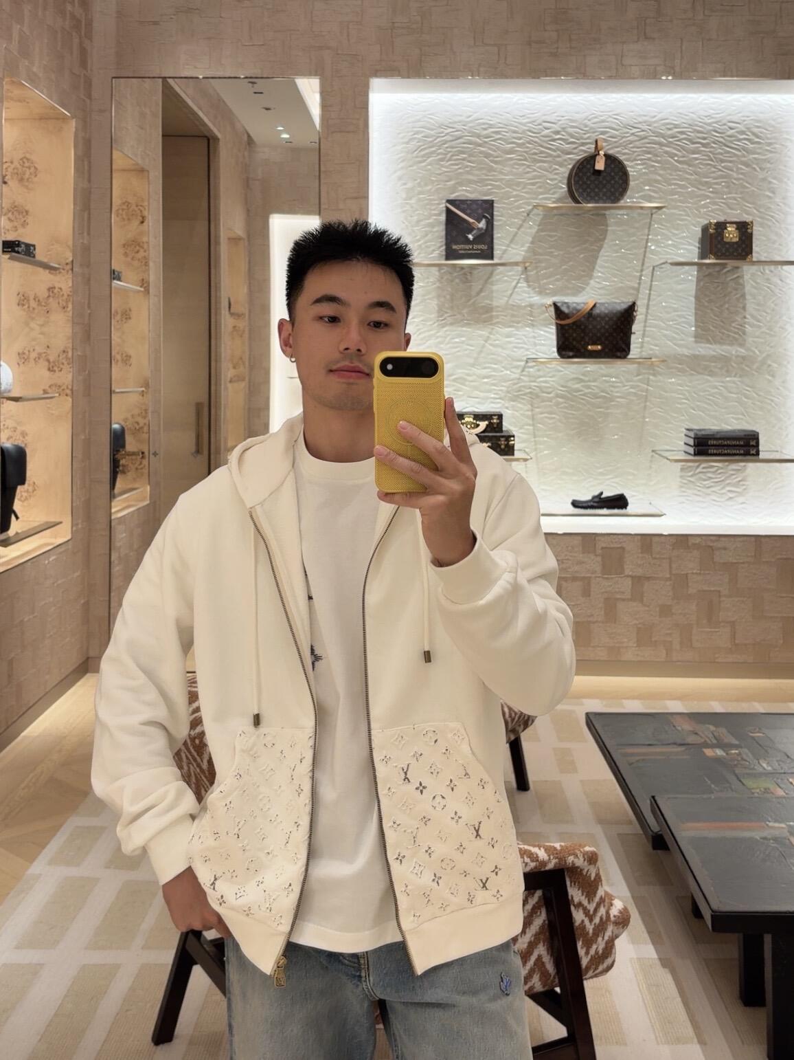 BVG / 루이비통  지퍼 후드 집업