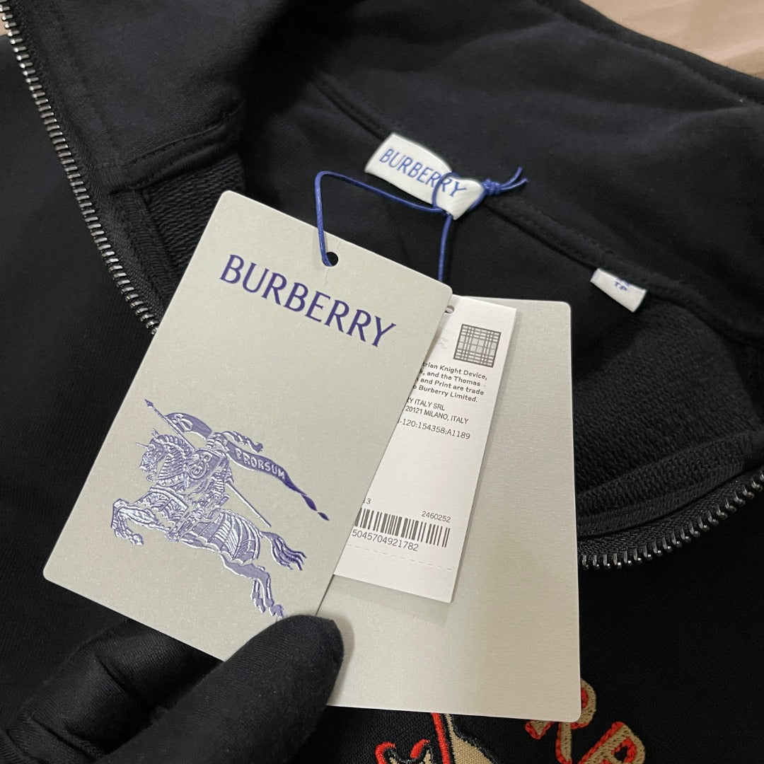 BVG / 버버리  하프 지퍼 후드티