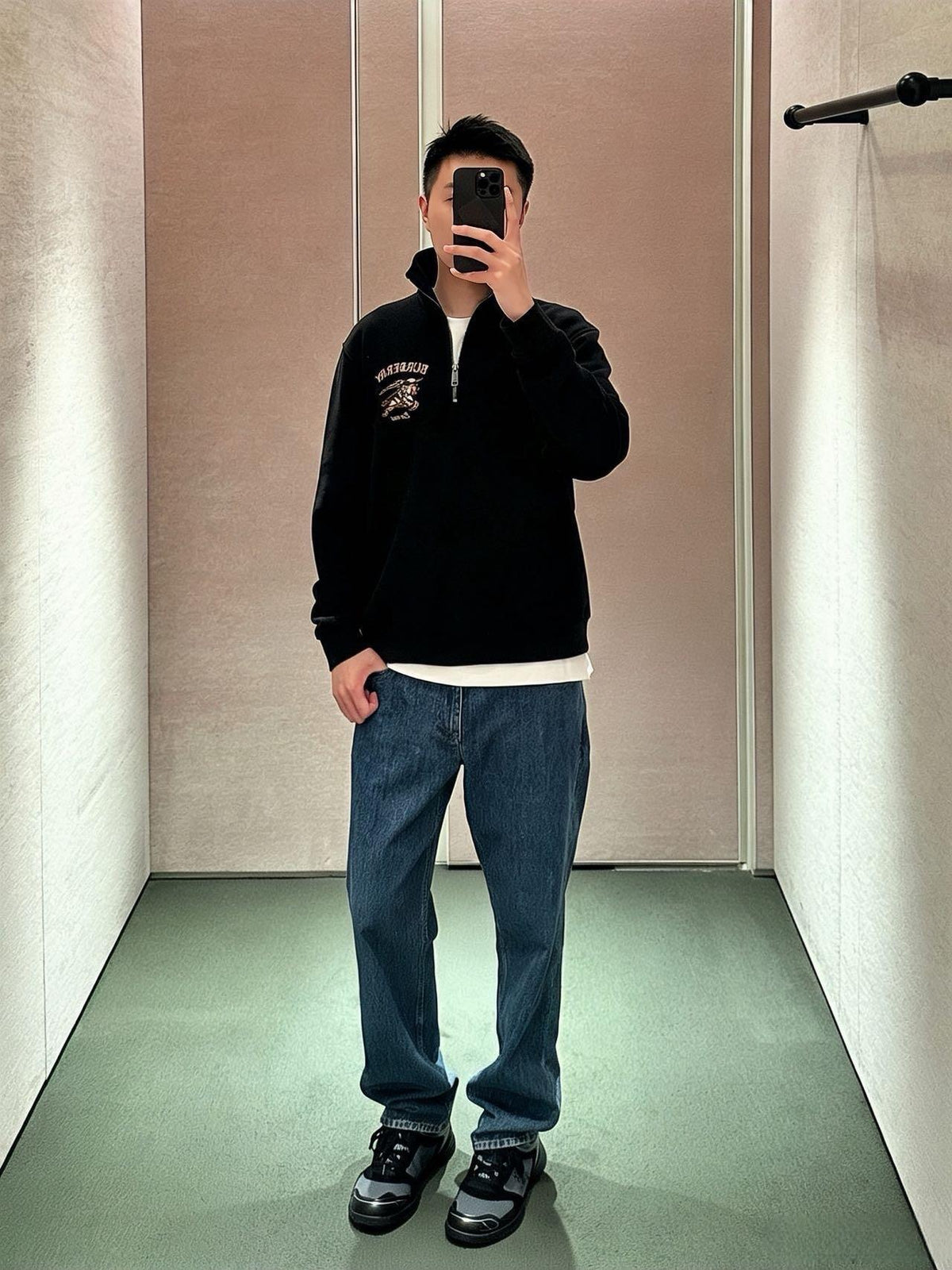 BVG / 버버리  하프 지퍼 후드티