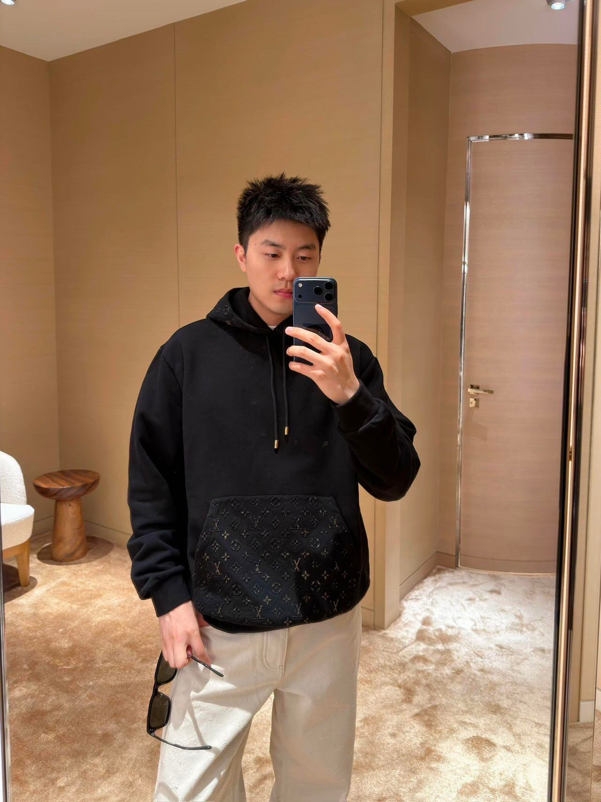 BVG / 루이비통  후드티