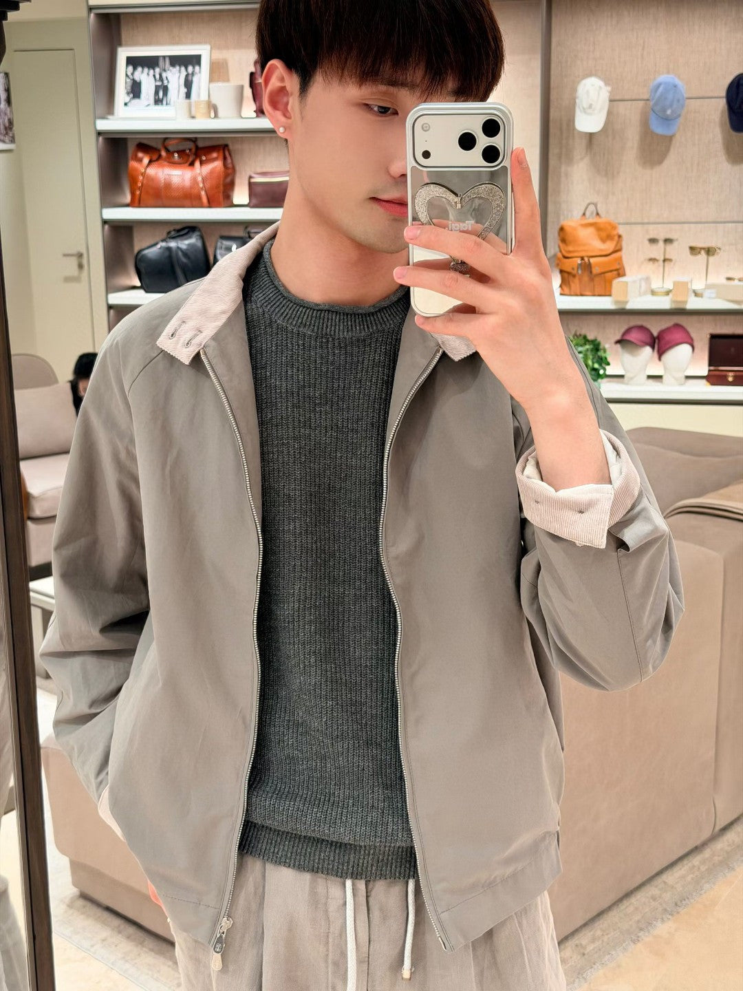 BVG / 브루넬로 쿠치넬리  하이넥 지퍼 자켓