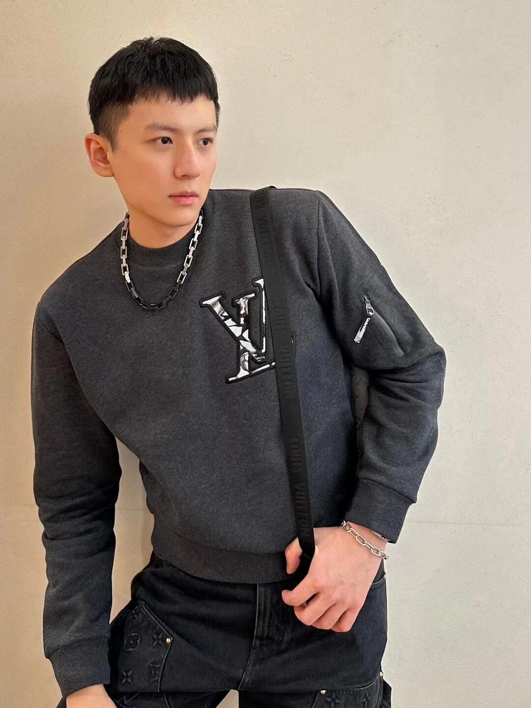 BVG / 루이비통  플리스 긴팔 후디