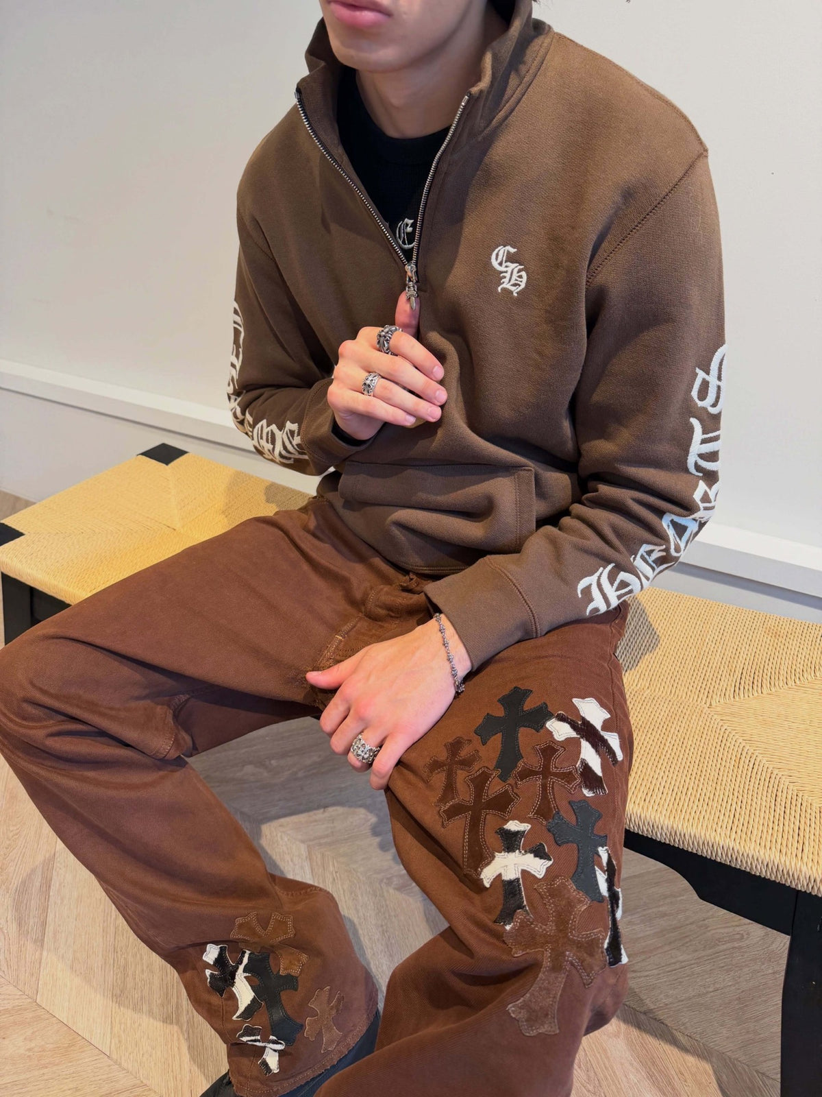 주말QZ / 크롬하츠  자수 하프 지퍼 후드티
