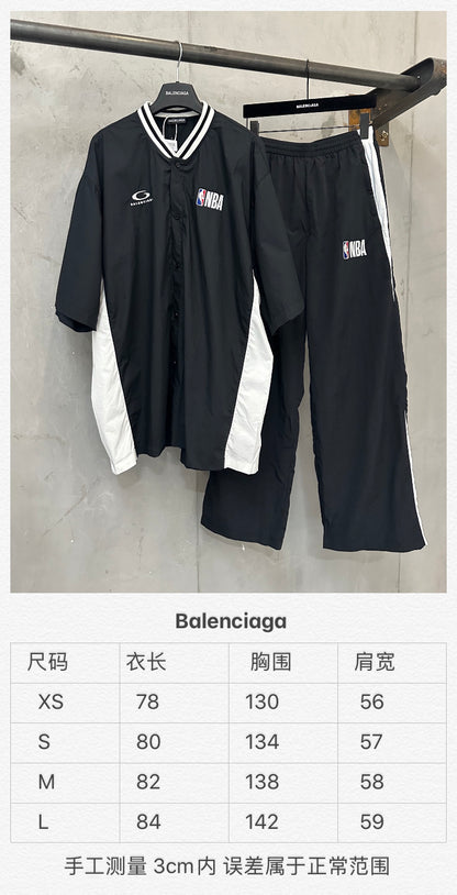 주말QZ / 발렌시아가  브이넥 베이스볼 반팔 티셔츠