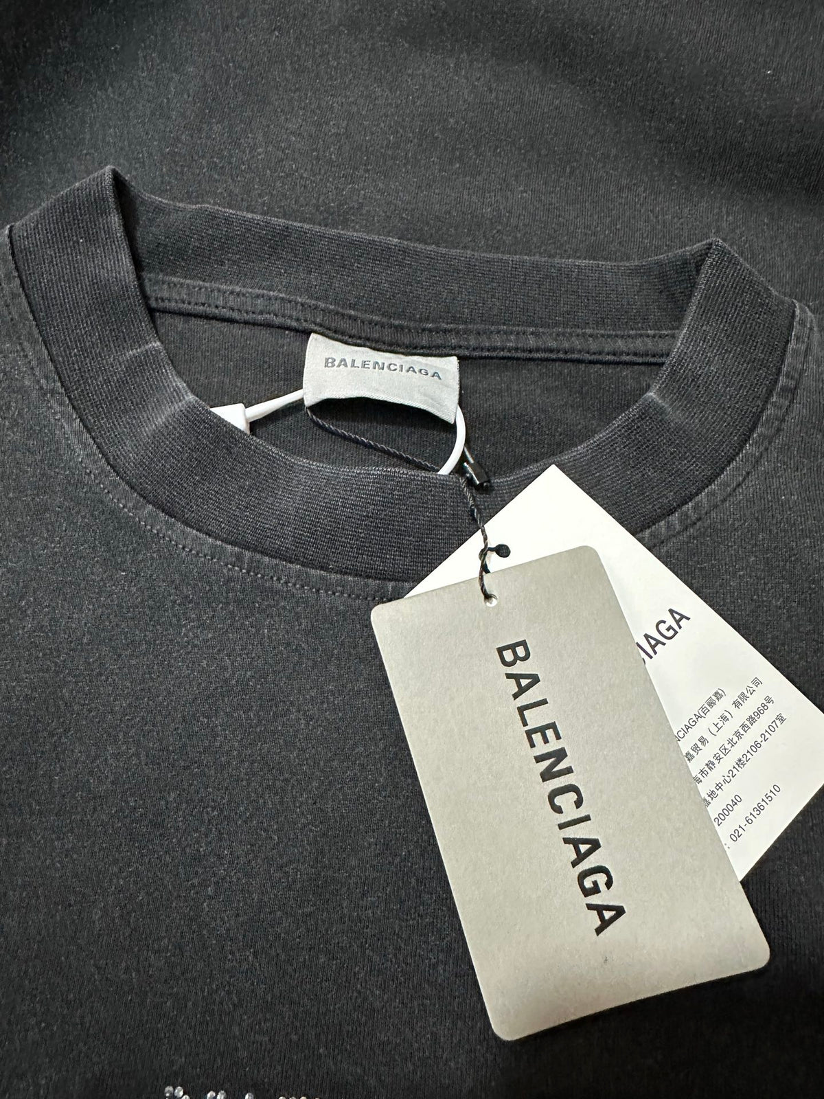 주말QZ / 발렌시아가  레터링 스톤 긴팔 소매 밴딩 티셔츠