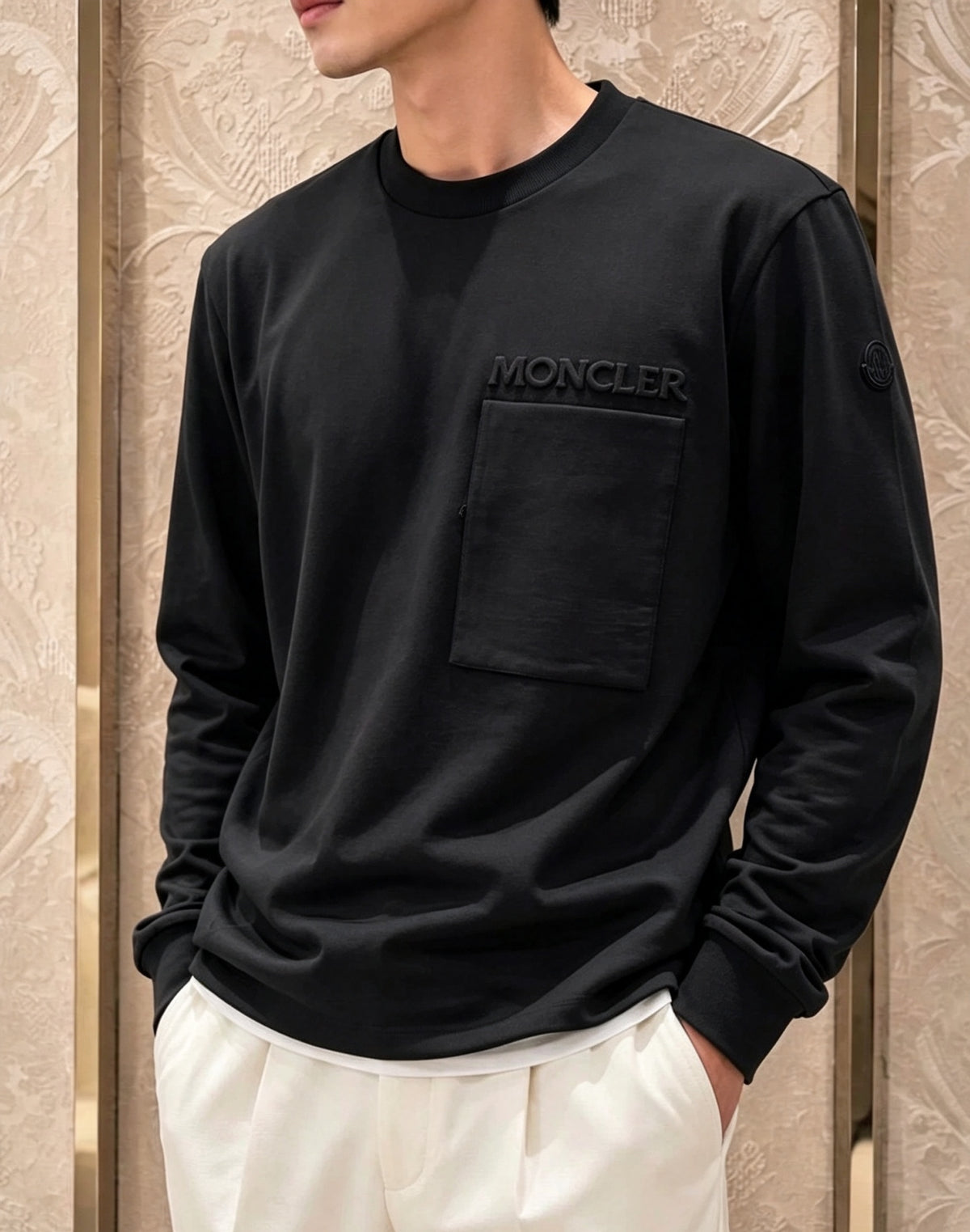 주말QZ / 몽클레르  엠보 포켓 맨투맨