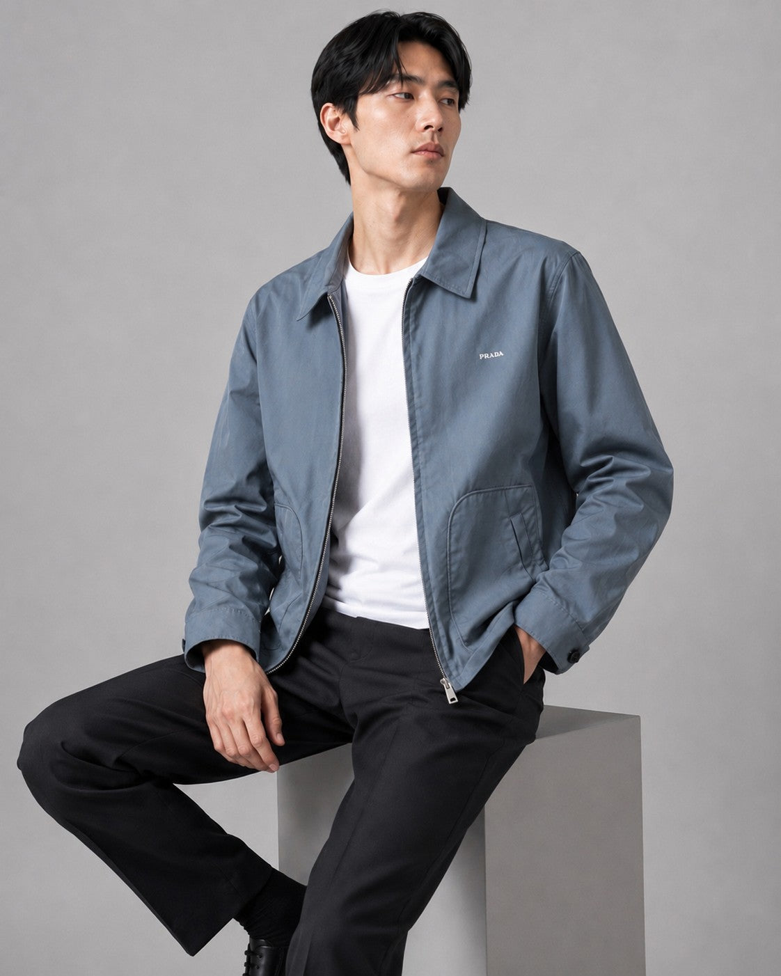 주말QZ / 프라다  자수 테크 면 소재 지퍼 자켓