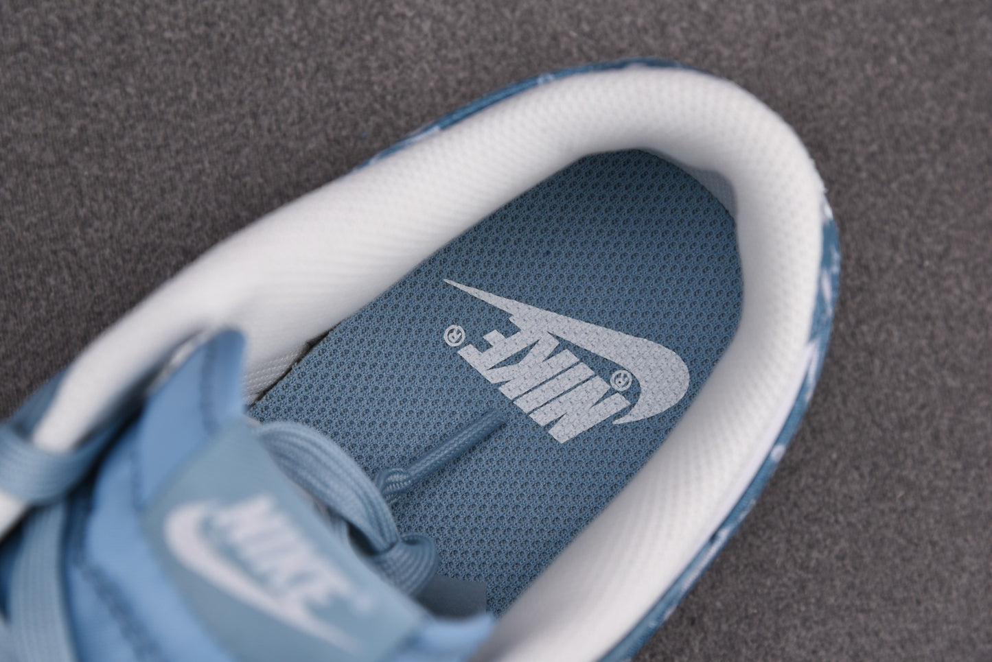 S2/Nike Men's Sneakers