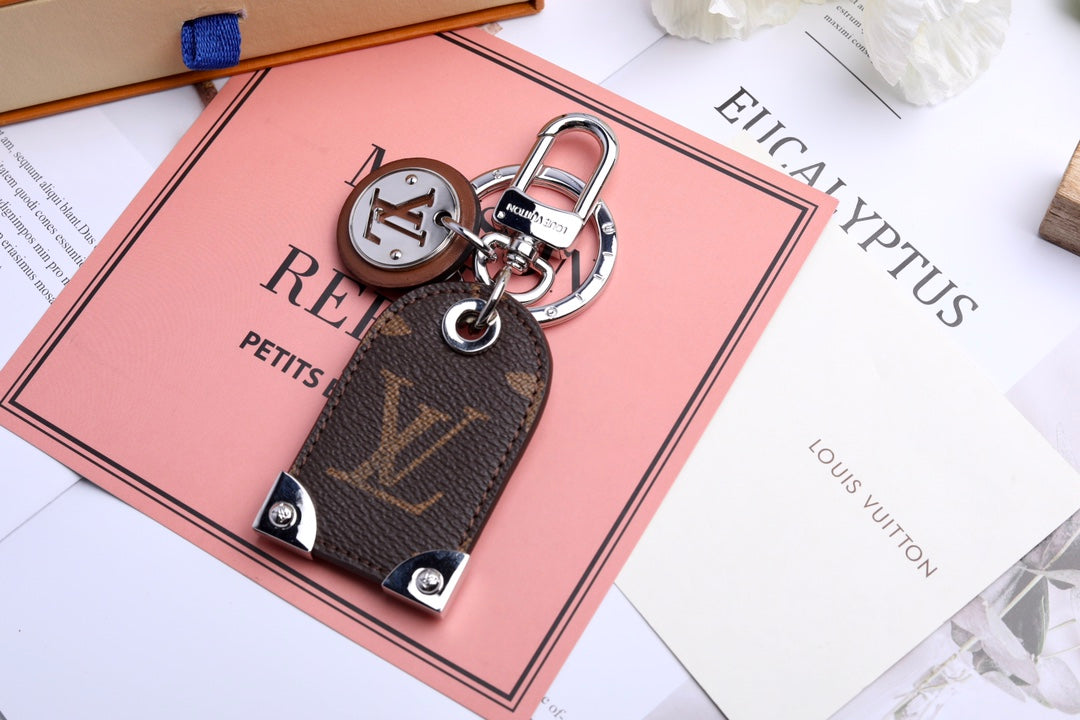 M64180 Louis Vuitton Keychain / Bag Charm