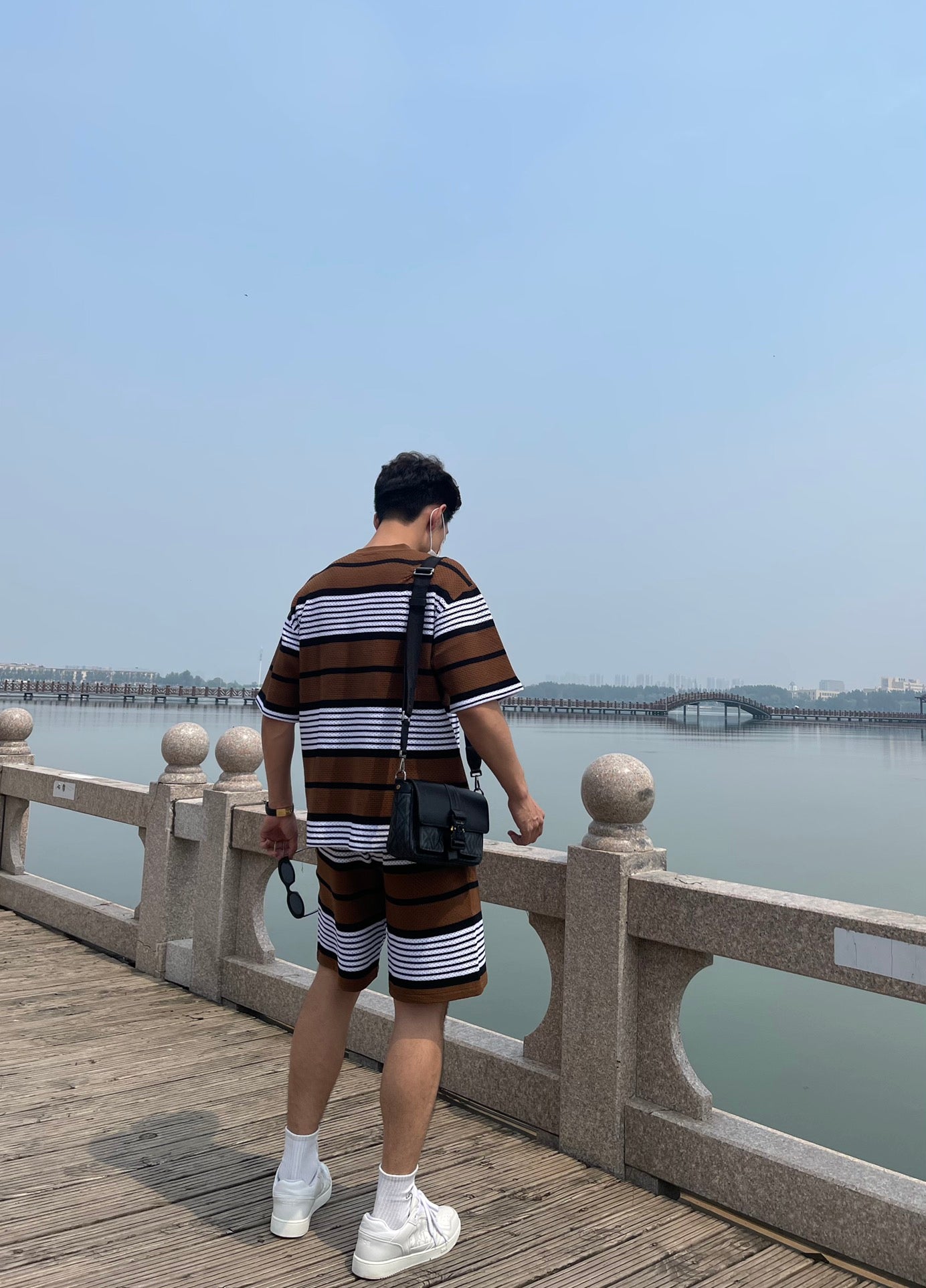대리석 / 버버리 BBR23 봄여름 가장 핫한 신제품 메쉬탑 반바지 팬츠