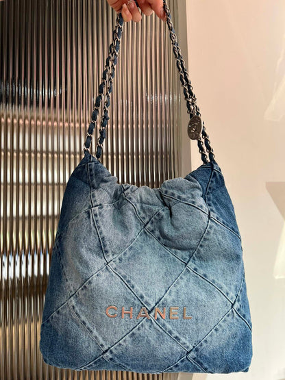 지존 / 샤넬  22Bag 여름에 잘 팔리는 데님 시리즈 스몰 사이즈:35x37x7cm
