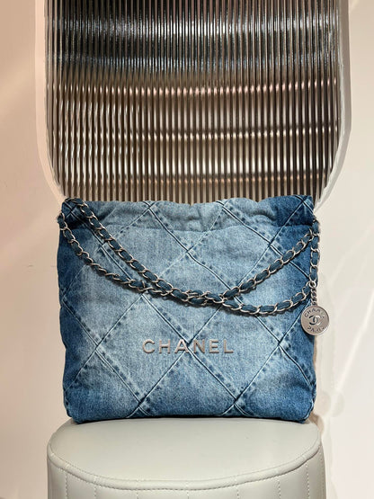 지존 / 샤넬  22Bag 여름에 잘 팔리는 데님 시리즈 스몰 사이즈:35x37x7cm