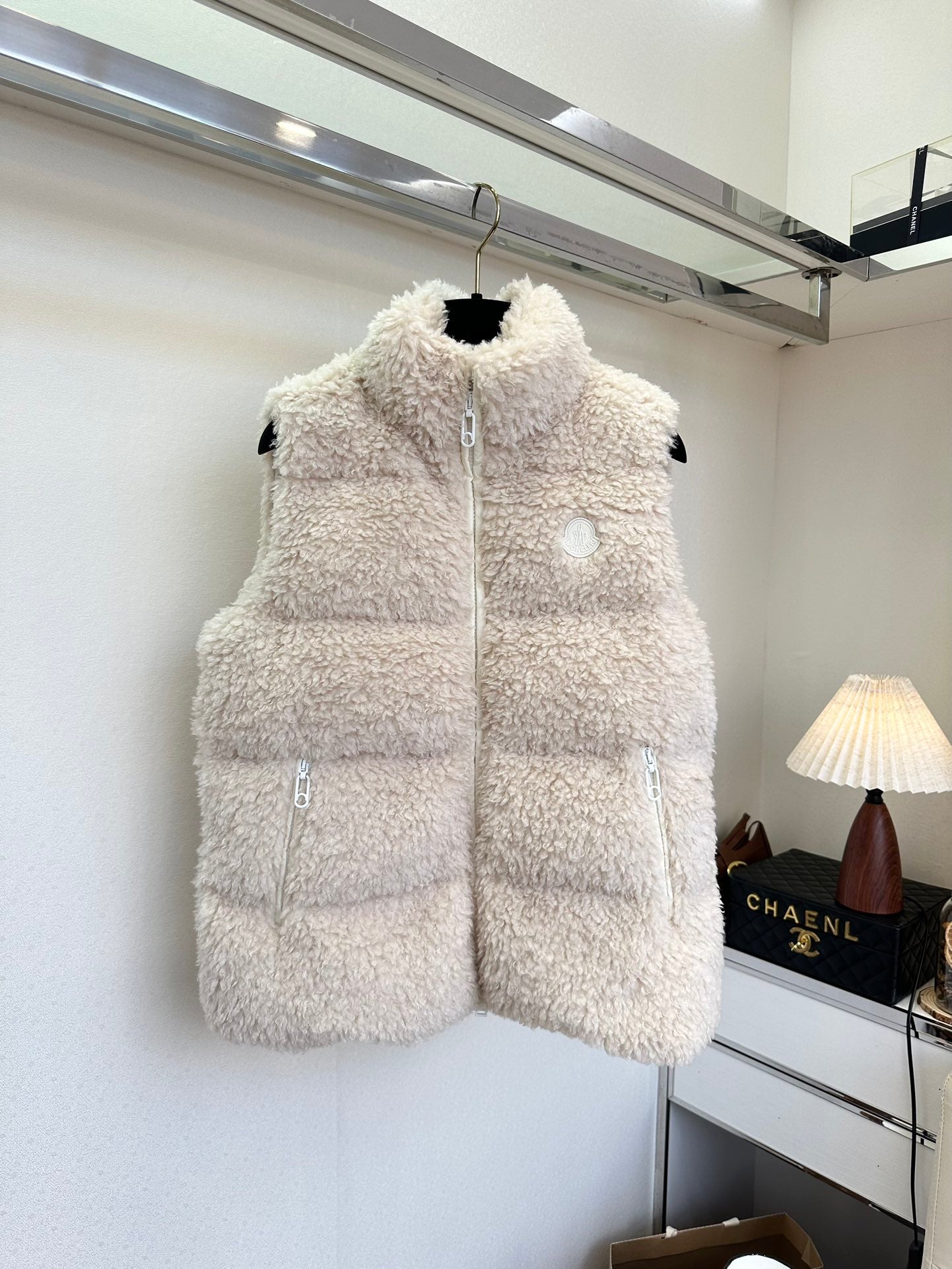벨라 / MC 목폴라 조끼