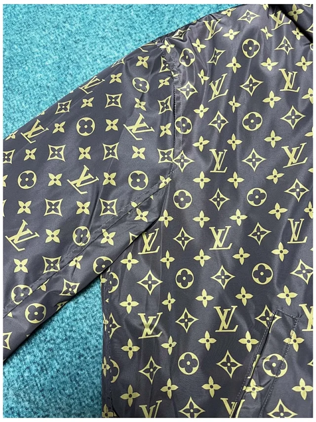 Tile factory / Louis Vuitton men's windproof hooded jacket