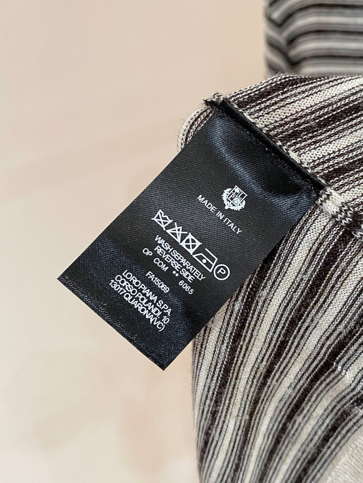 zb / 로로피아나  스트라이프 반팔 티셔츠
