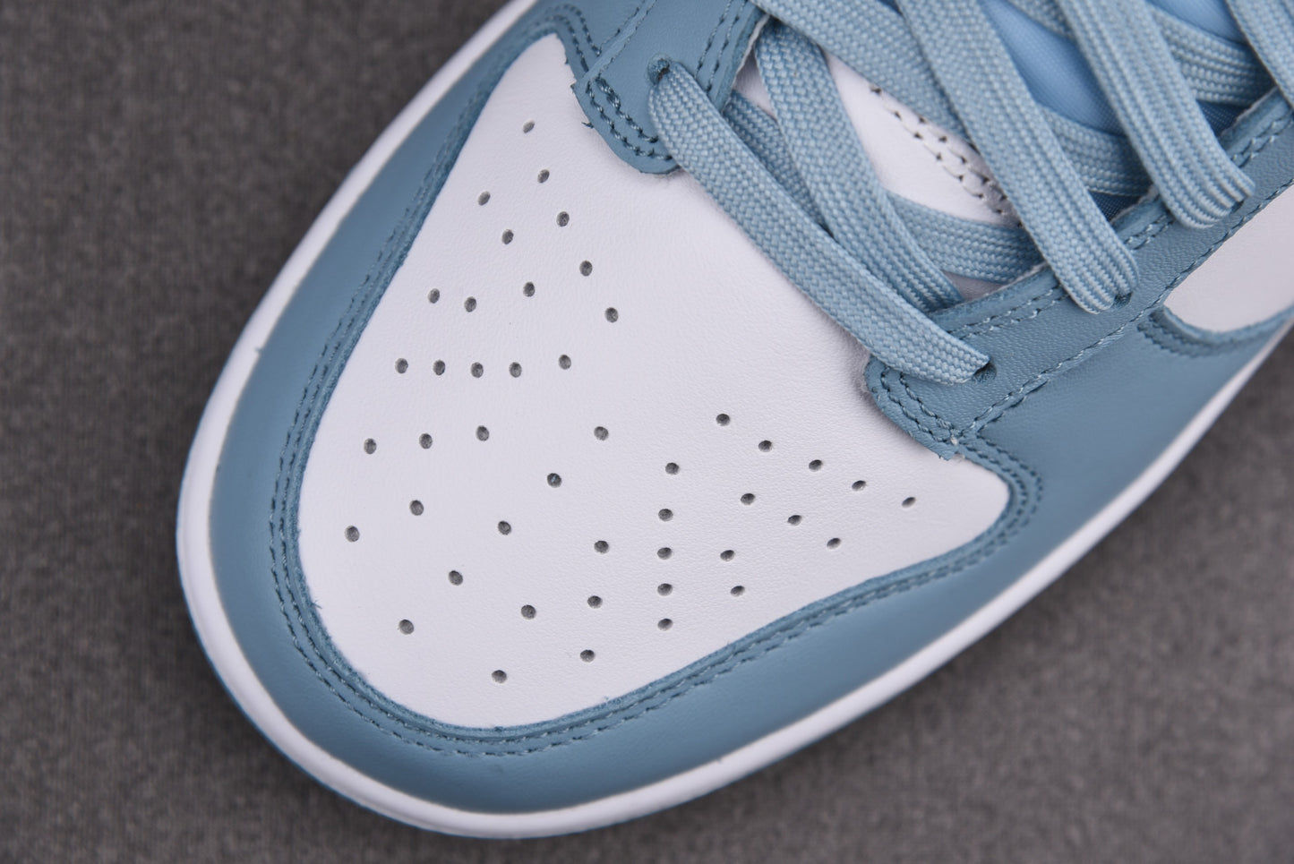 S2/Nike Men's Sneakers
