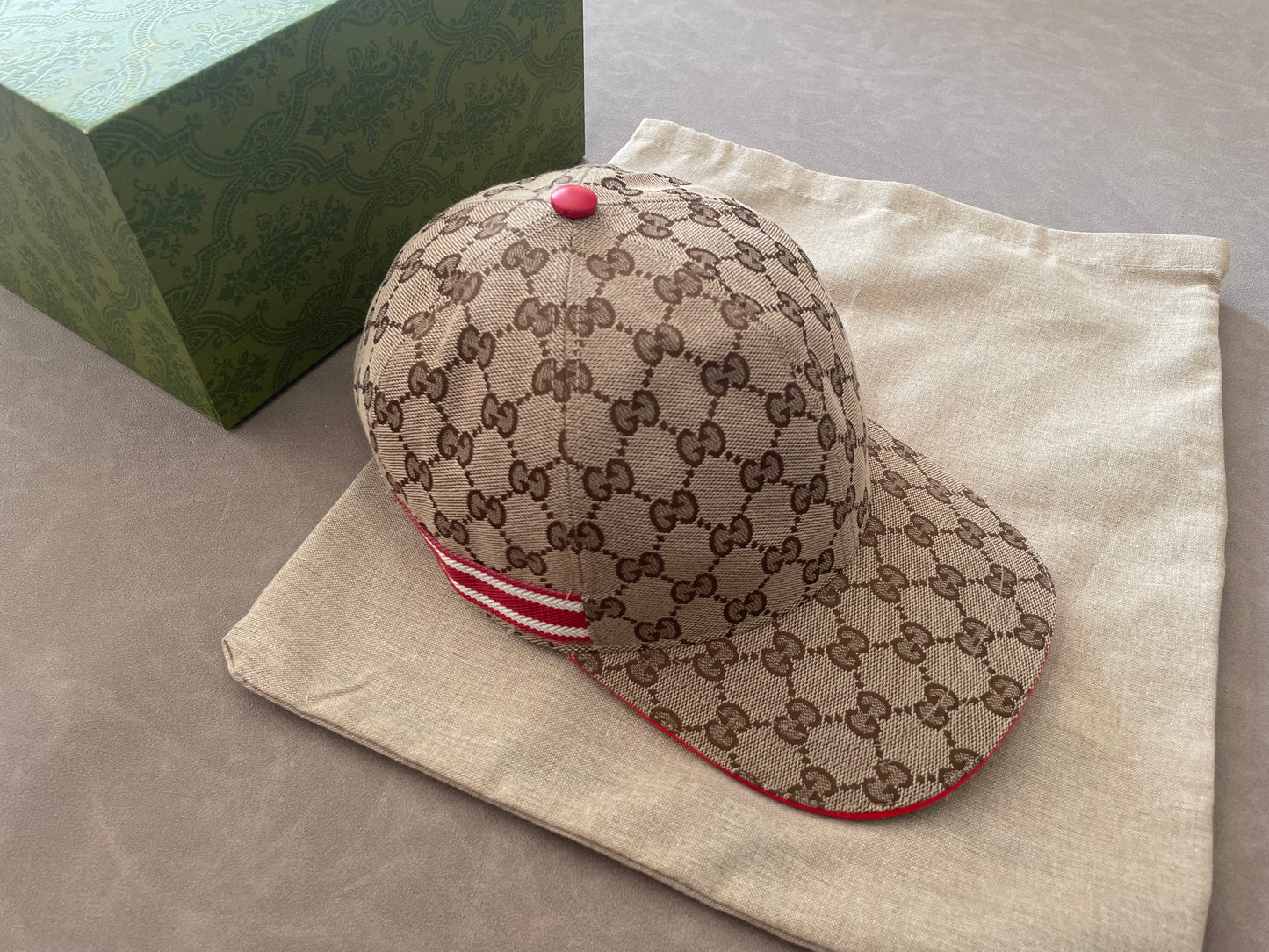 Wave/Gucci Hat