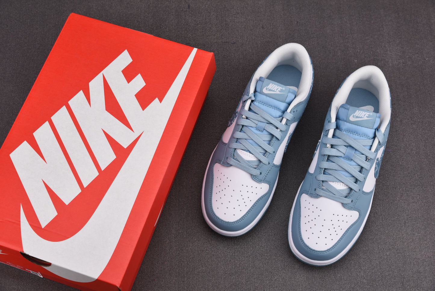 S2/Nike Men's Sneakers