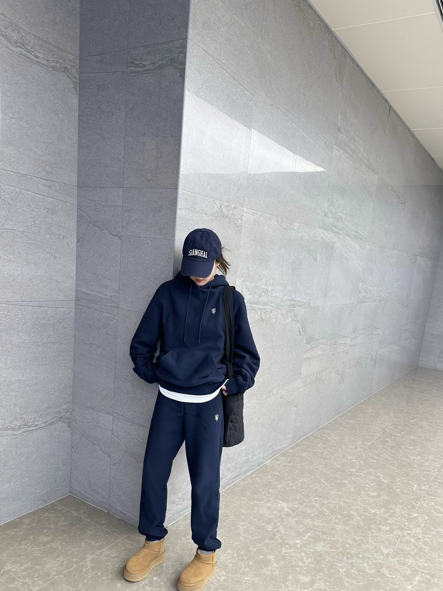 대리석 / 버버리 자수 로고 기모 팬츠
