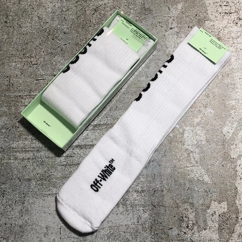 CND / OFF WHITE Typographic Socks