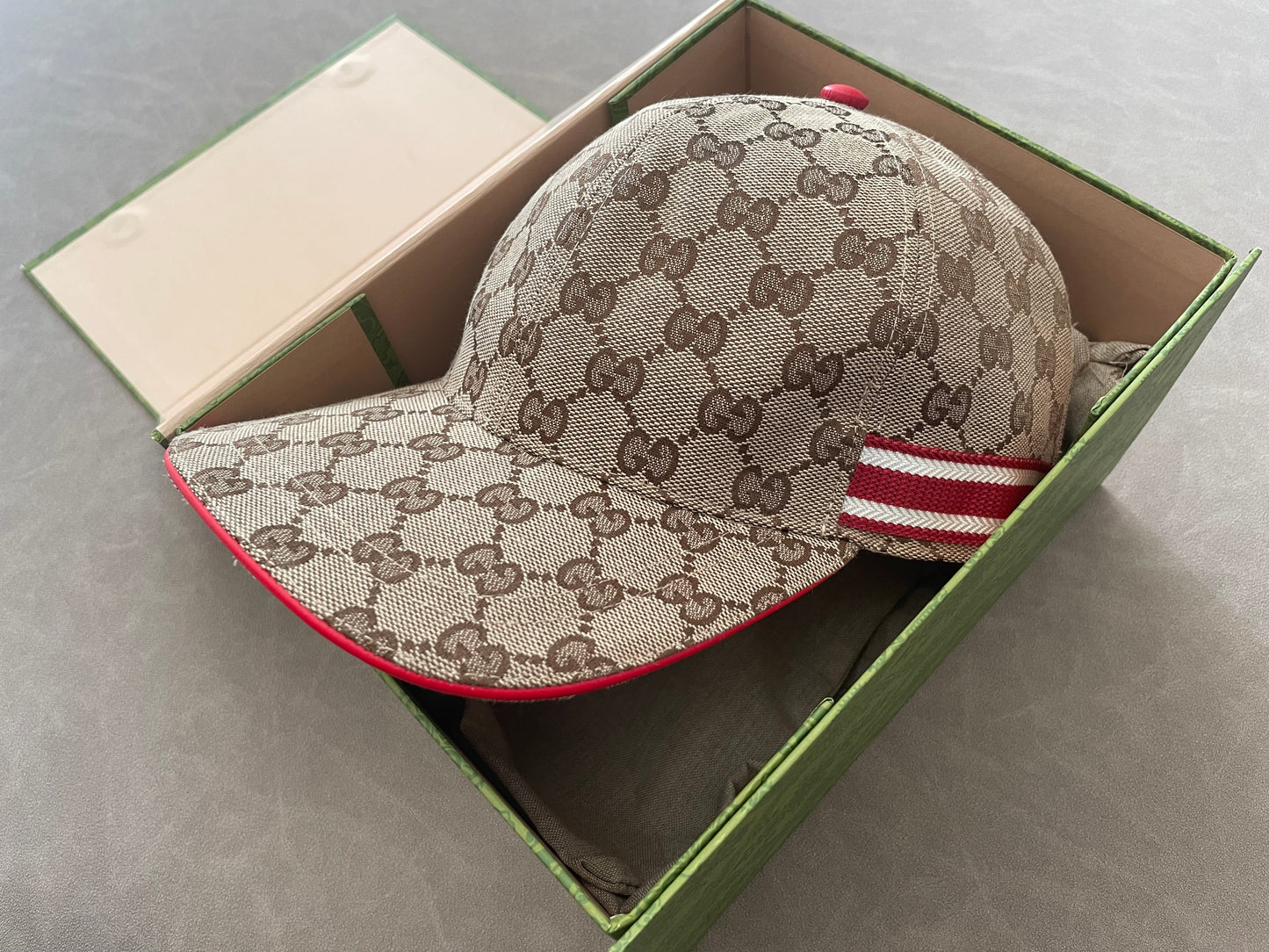 Wave/Gucci Hat