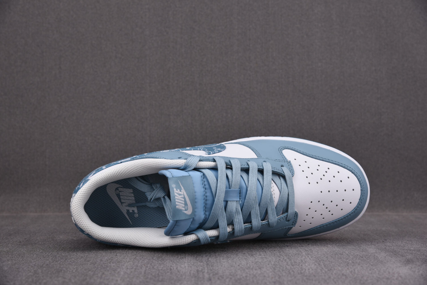 S2/Nike Men's Sneakers
