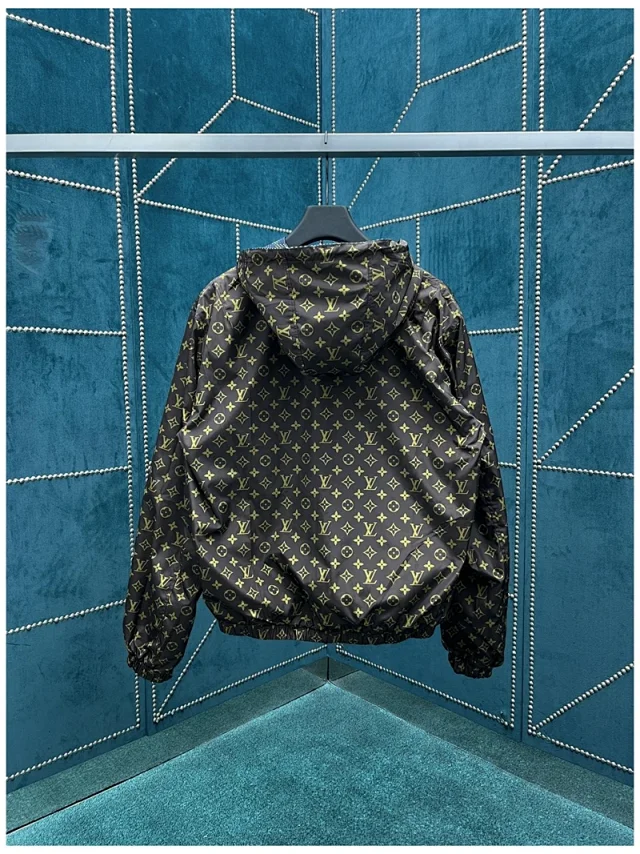 Tile factory / Louis Vuitton men's windproof hooded jacket