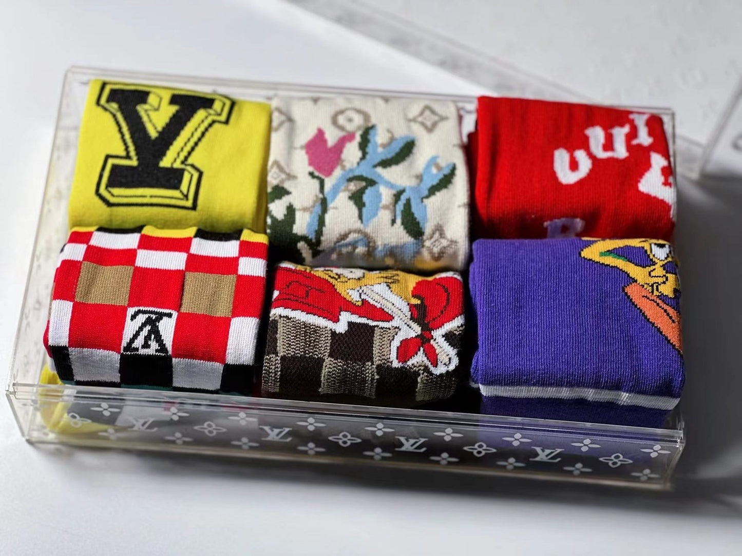 CND / Louis Vuitton Socks