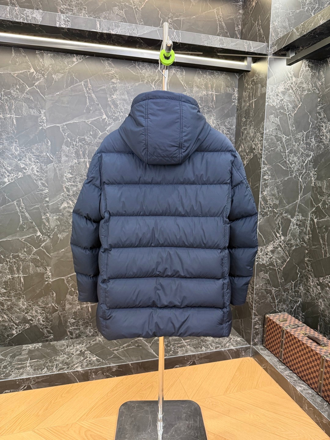 zb / 브루넬로 쿠치넬리  후드 다운 재킷