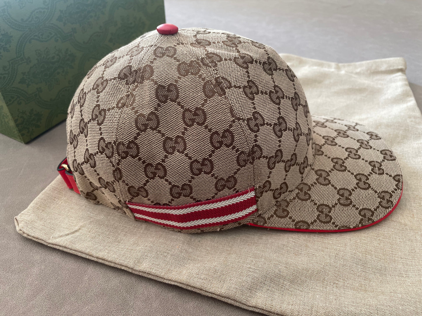 Wave/Gucci Hat