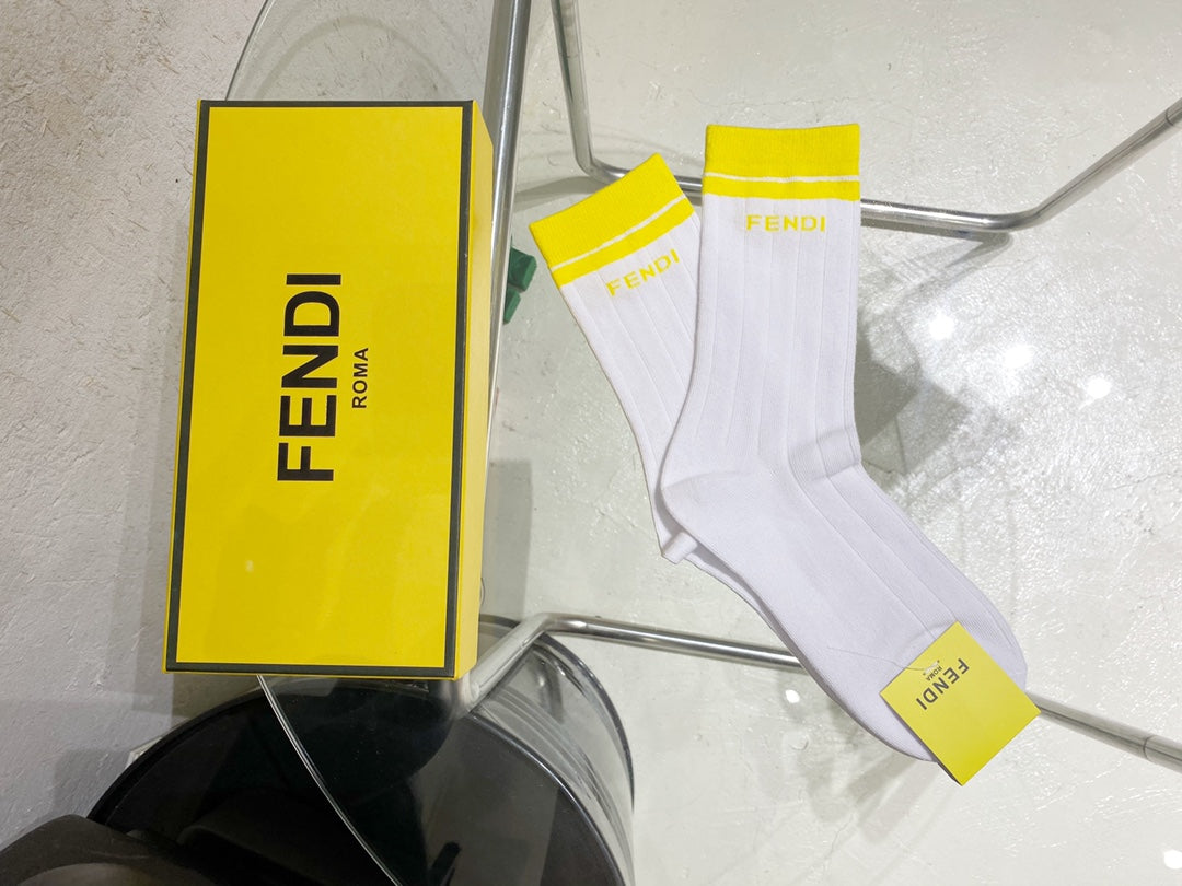 CND / 펜디 양말