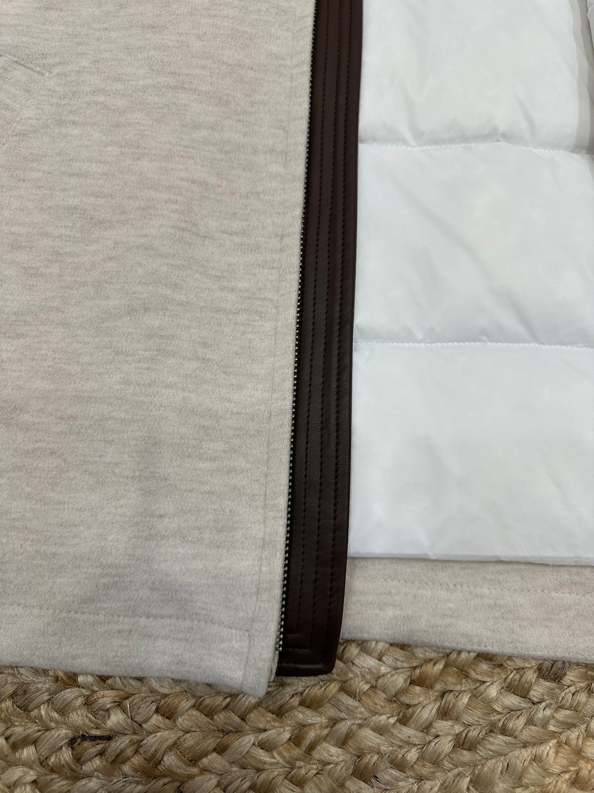 zb / 브루넬로 쿠치넬리  퍼칼라 두꺼운 조끼