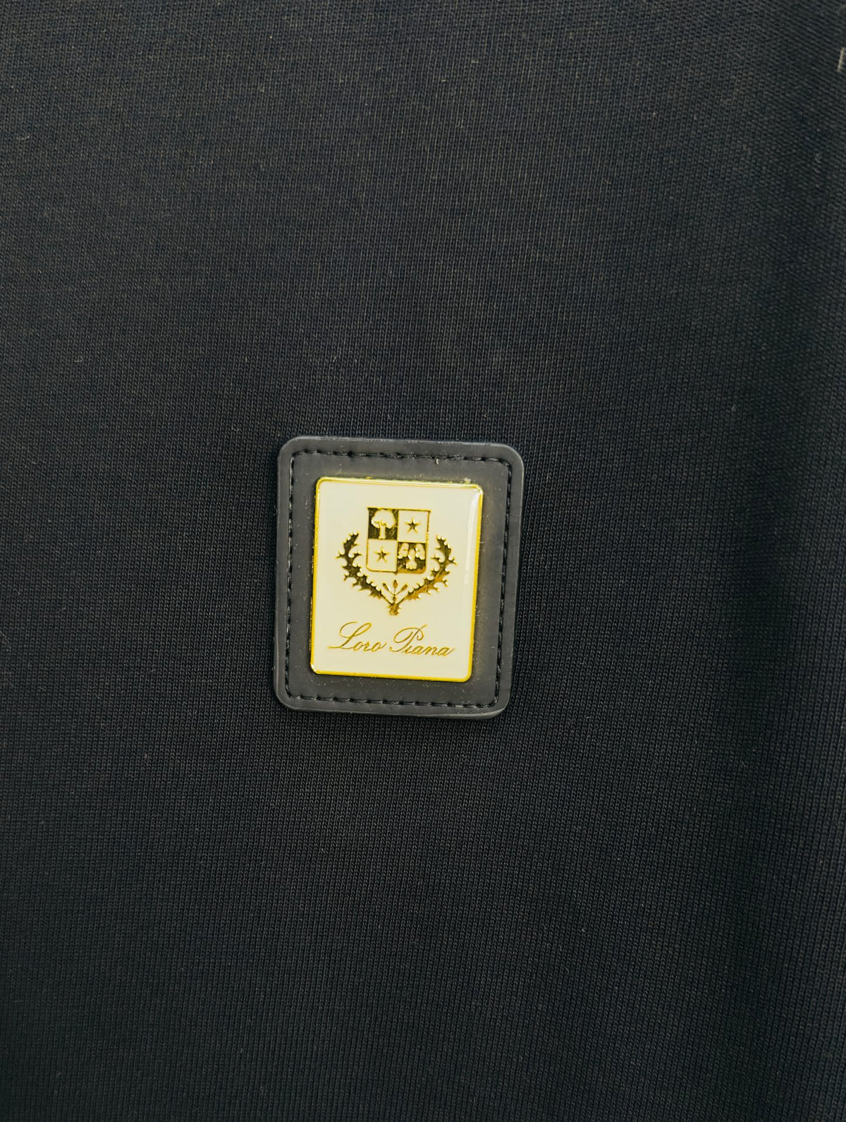 아밍 / 로로피아나 미니 가죽 태그 헤비웨이트 블랙 티셔츠