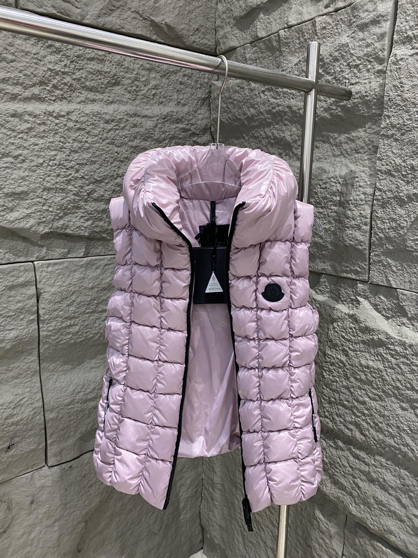벨라 / MC 네모난 퀼팅 패딩 조끼