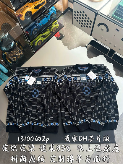 v공장 / 루이비통 25SS LV 엠보스드 남성 후드 니트 티셔츠 블랙 1A9FQI |
