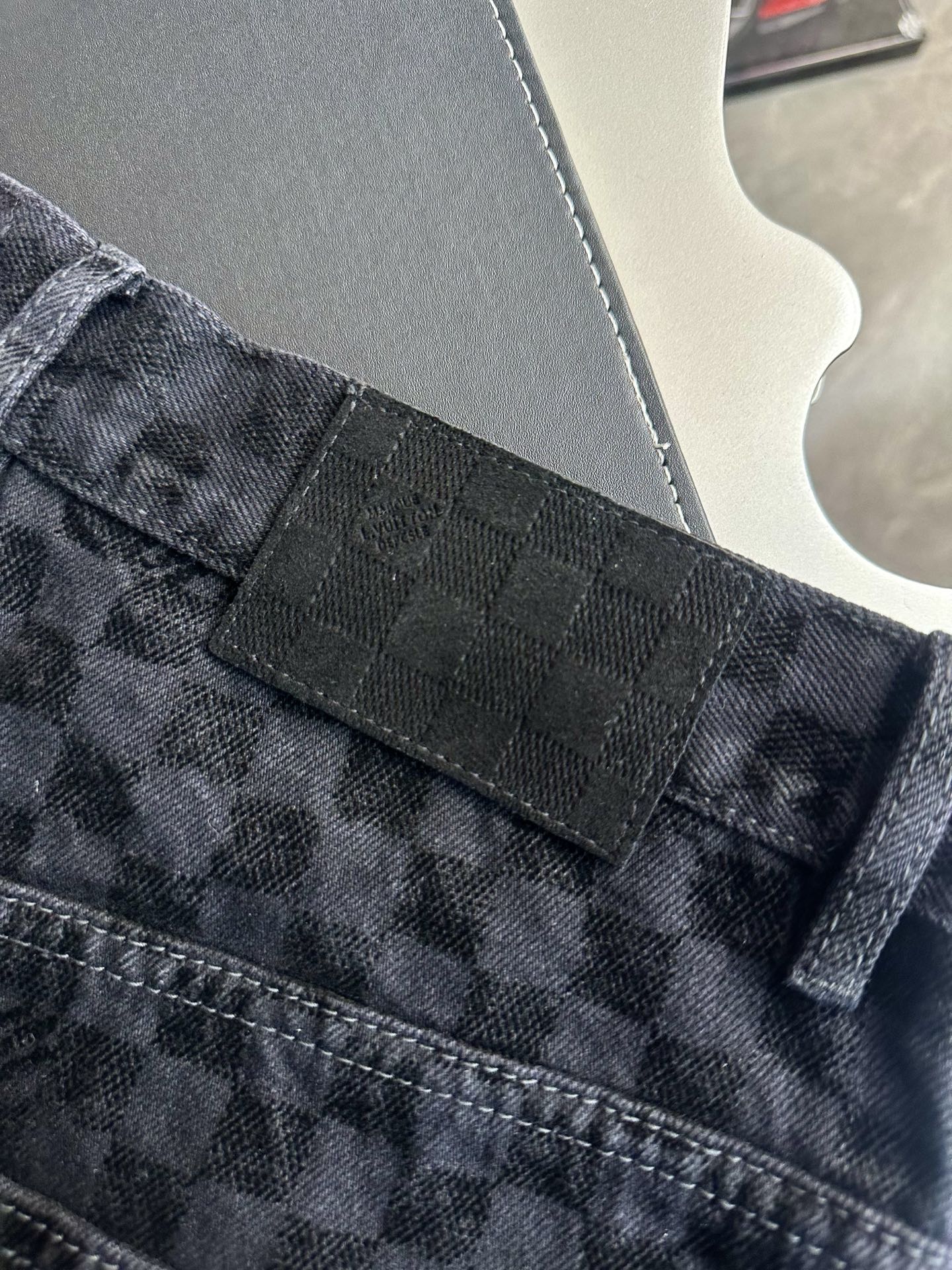 v공장 /  Louis Vuitton 루이비통 MISBHV 모노그램 블랙진