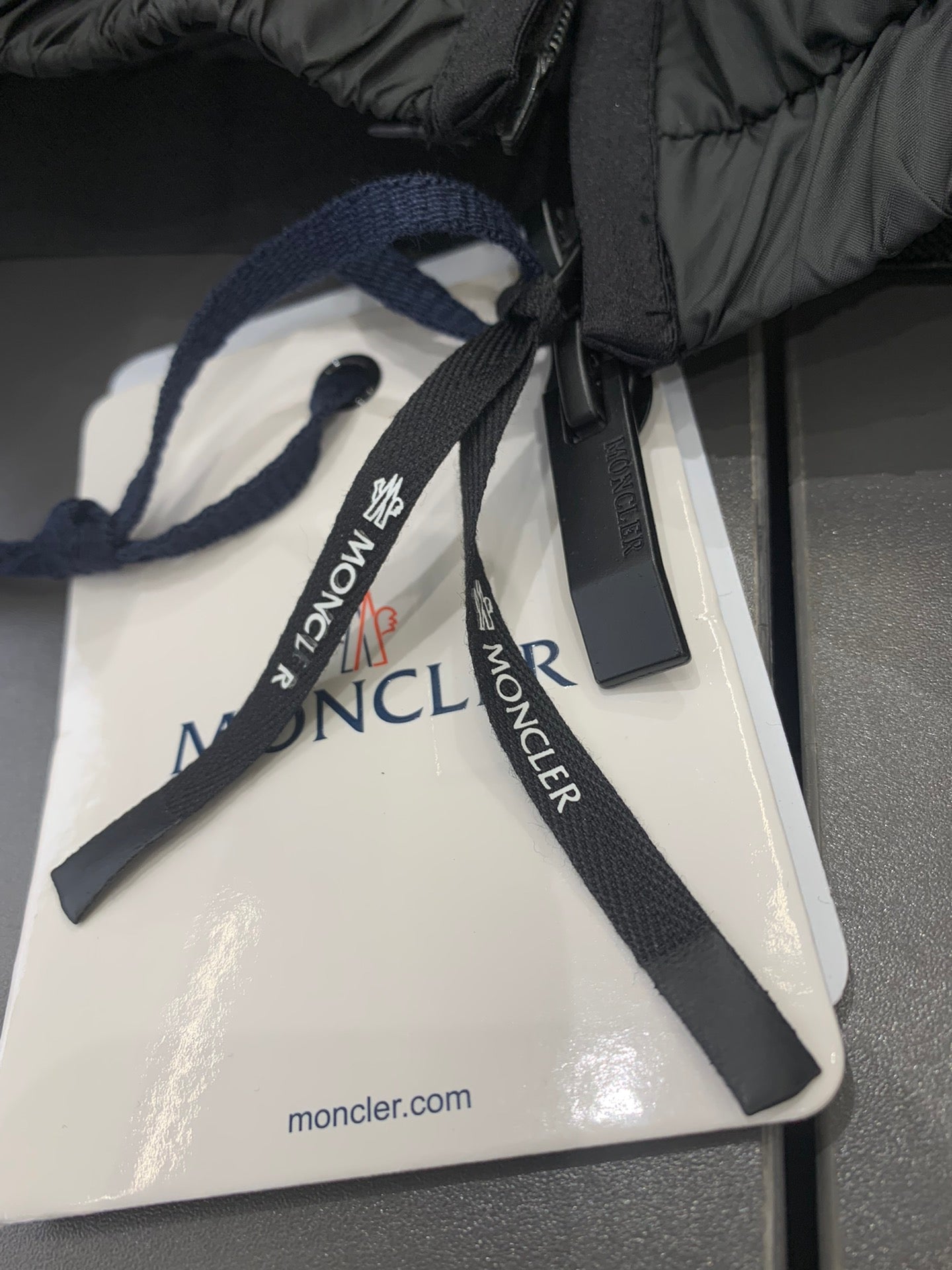 벨라 / MC 애벌레 쇼트 패딩