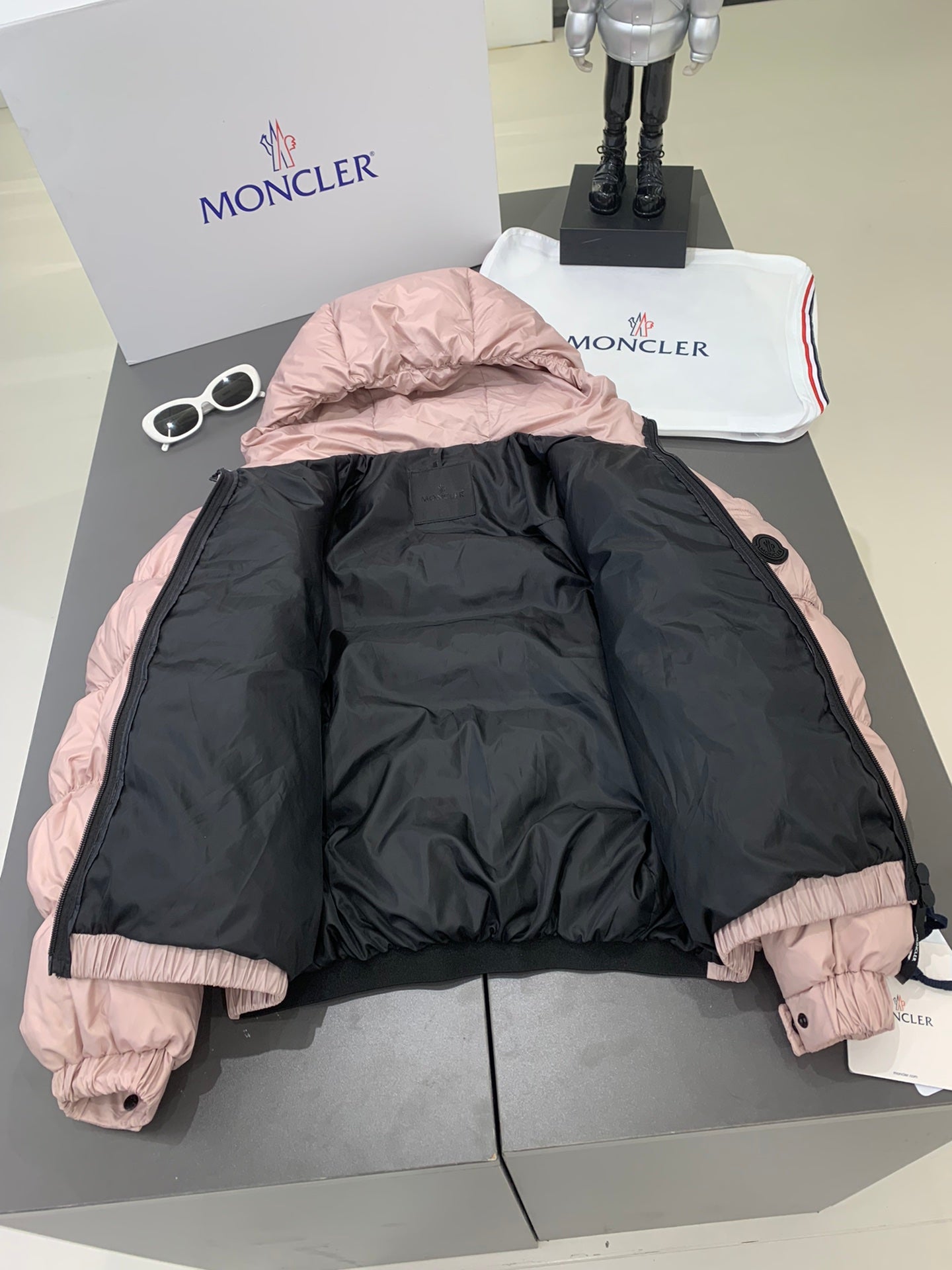 벨라 / MC 애벌레 쇼트 패딩