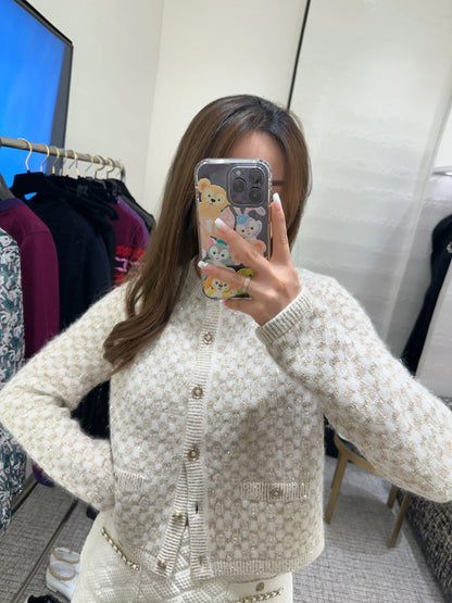 타지아 / 샤넬 23b 스팽글 카디건