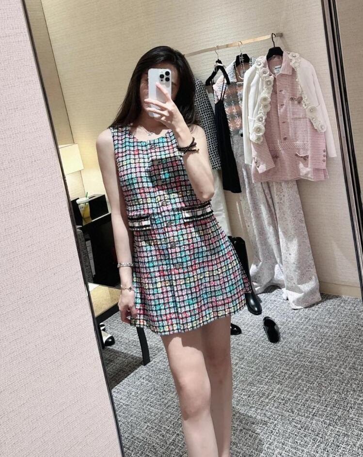 타지아 / 샤넬 25c 컬러풀 플레드 트위드 드레스