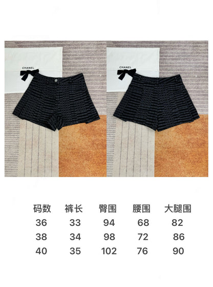 타지아 / 샤넬 24a 블랙 앤 그레이 데님 반바지