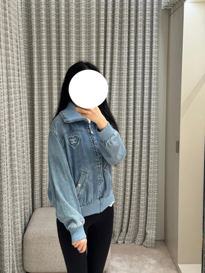 타지아 /   샤넬 25코코 비치 시리즈 하트 데님 재킷