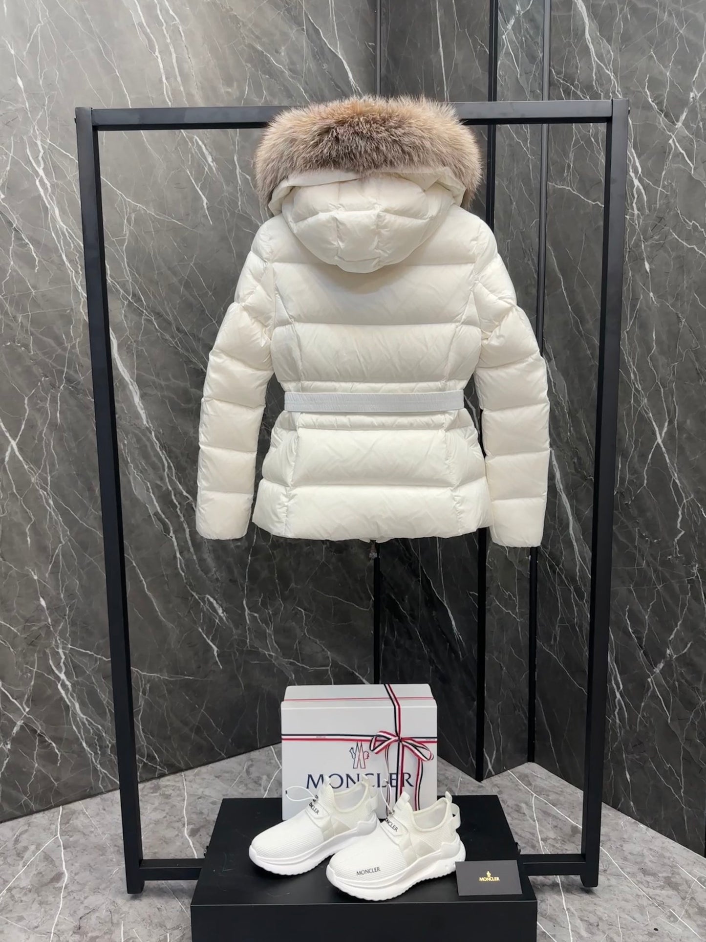 벨라 / MC 짧은 패딩 재킷 재킷
