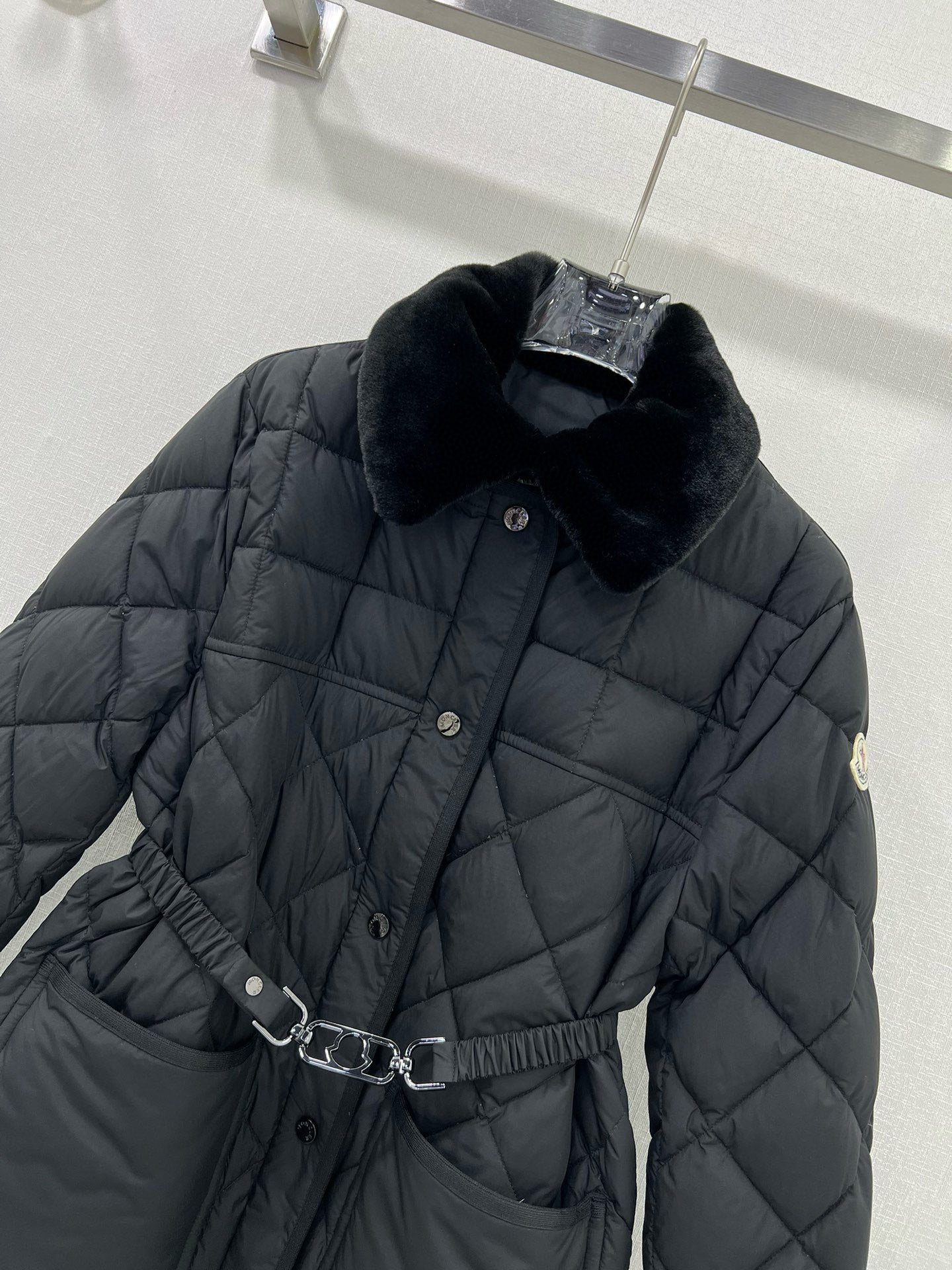 벨라 / MC 모직 벨벳 패딩