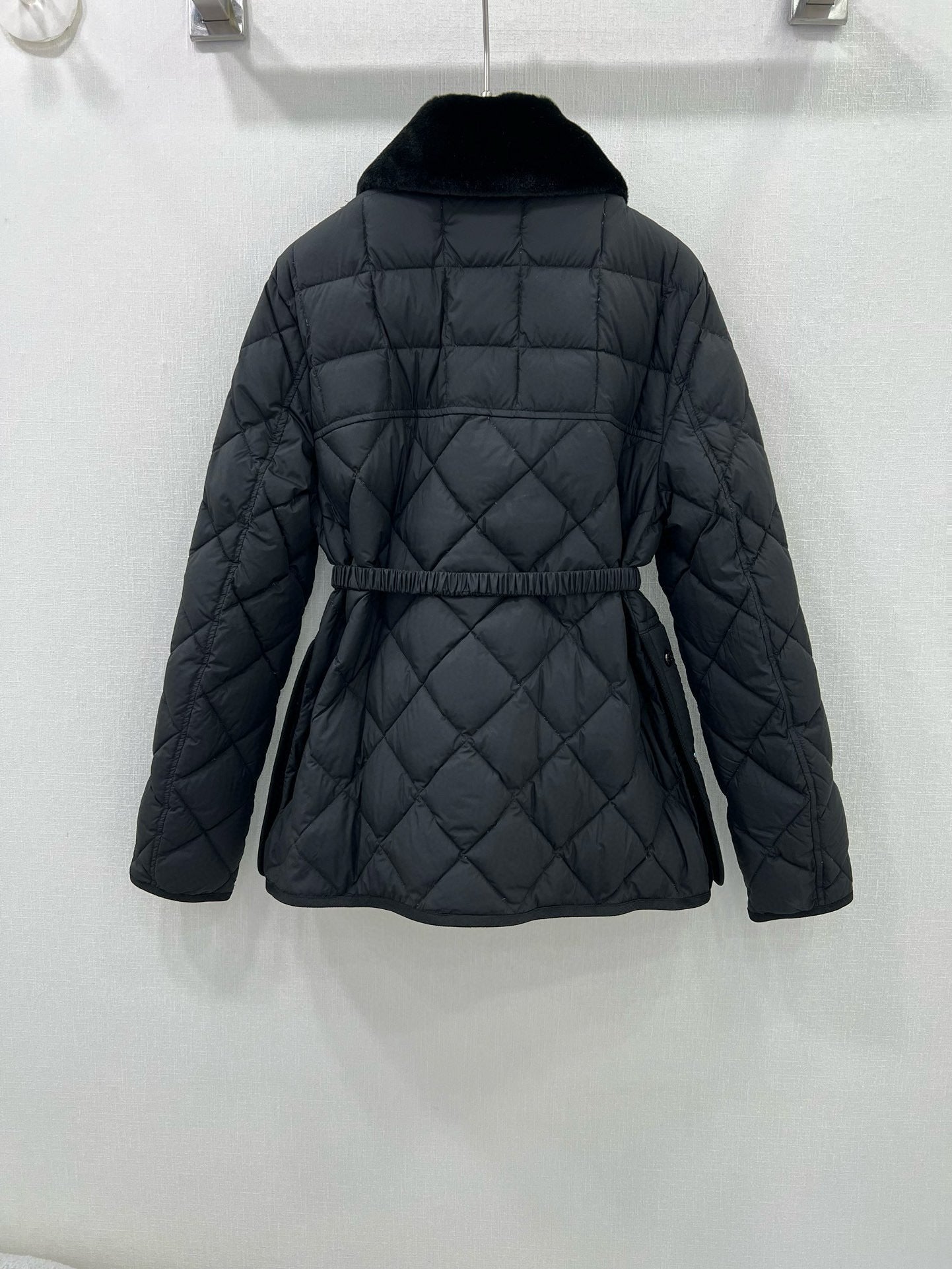 벨라 / MC 모직 벨벳 패딩