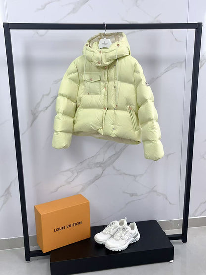 벨라 / MC 후드 쇼트 패딩 재킷