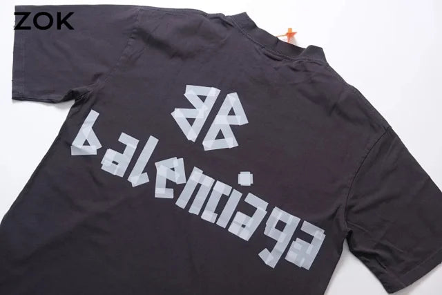 zok 공장 / 발렌시아가 남성 테이프 프린팅 반팔 티셔츠