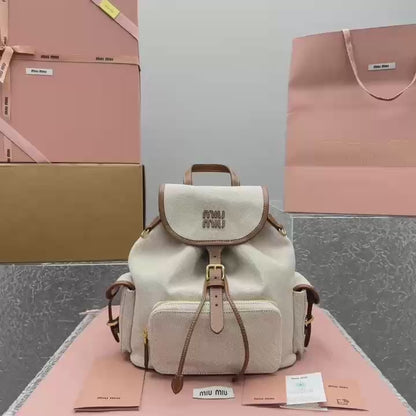 카타 / 미우미우 봄·여름 컬렉션 백팩