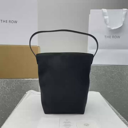 KATA / The Row Canvas Bottle Bag